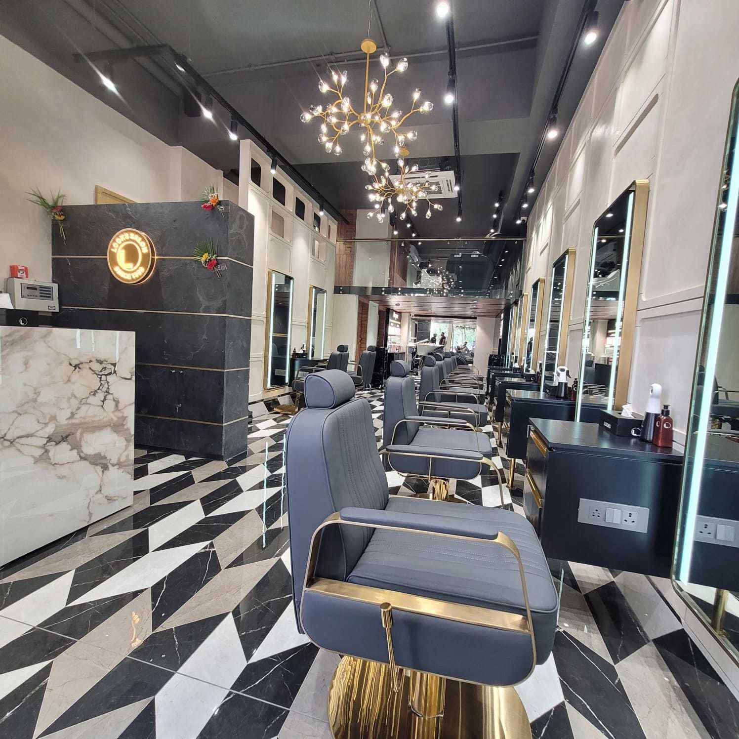 Looks Salon